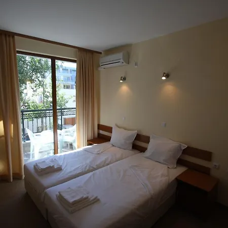 Family Deykin Slantchev Briag