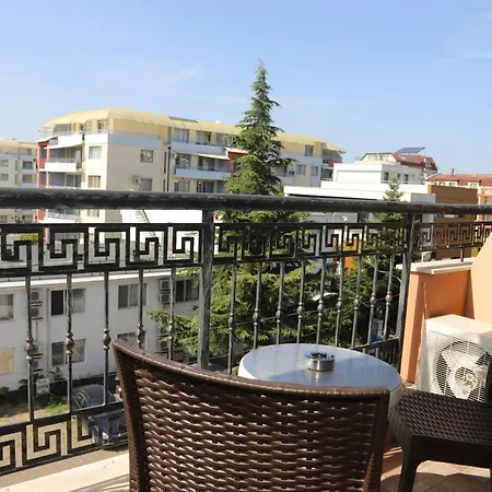 Family Deykin Hotell Slăntjev Brjag