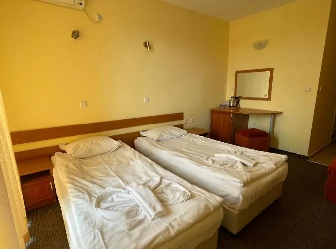 Hotel Family Deykin 2*