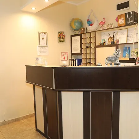 Family Deykin 酒店 阳光海滩